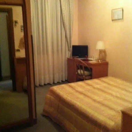 Tiziana Hotel 3*