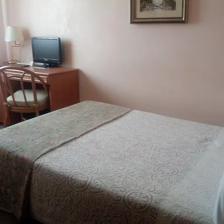 Tiziana Hotel 3*