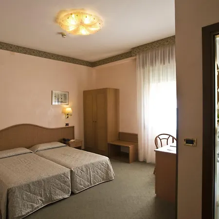 Tiziana Venezia Lido