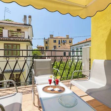 Tiziana Venezia Lido