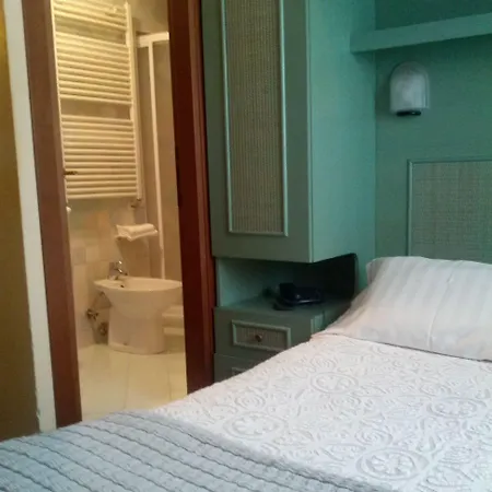 Tiziana 3*