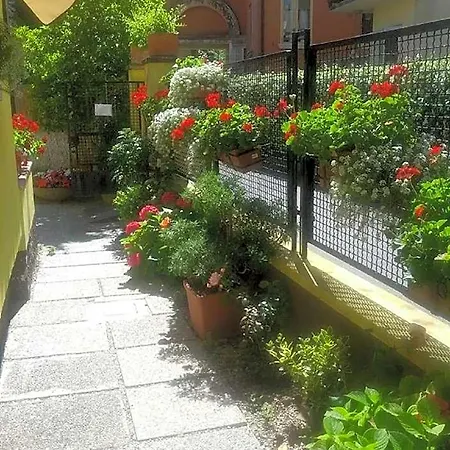 Tiziana 3*